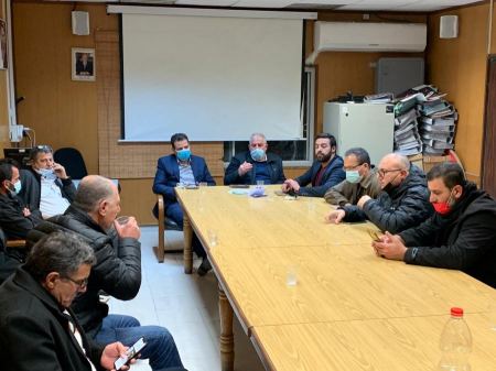 شبابنا يُقتل إمّا بأيدي المجرمين وإمّا بأيدي الشرطة. 